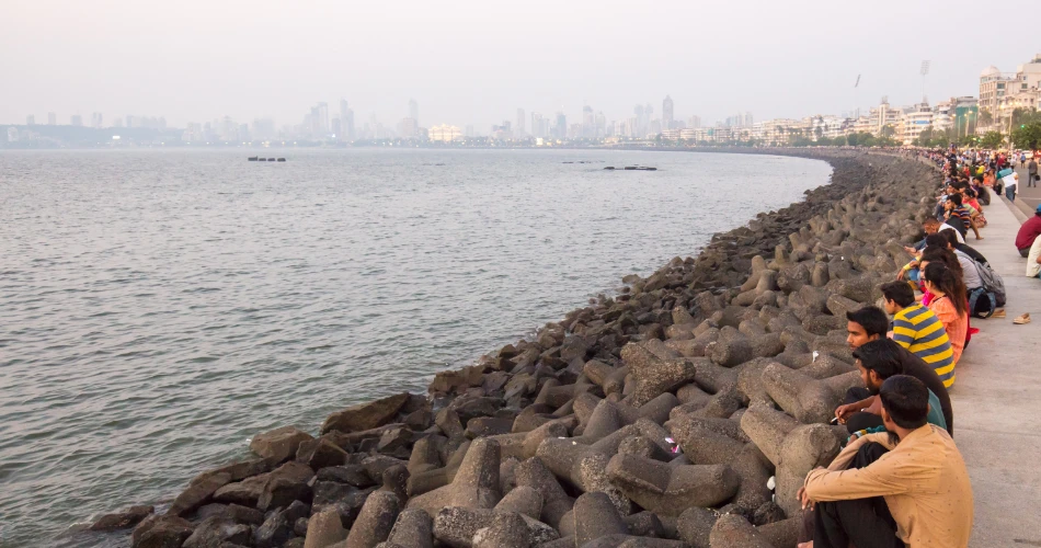 Top Marine Drive Sunset Points in Mumbai