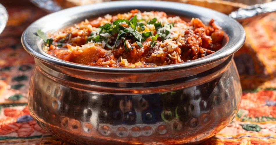 A Food Lover’s Guide to Jaipur: 10 Dishes You Can’t Miss